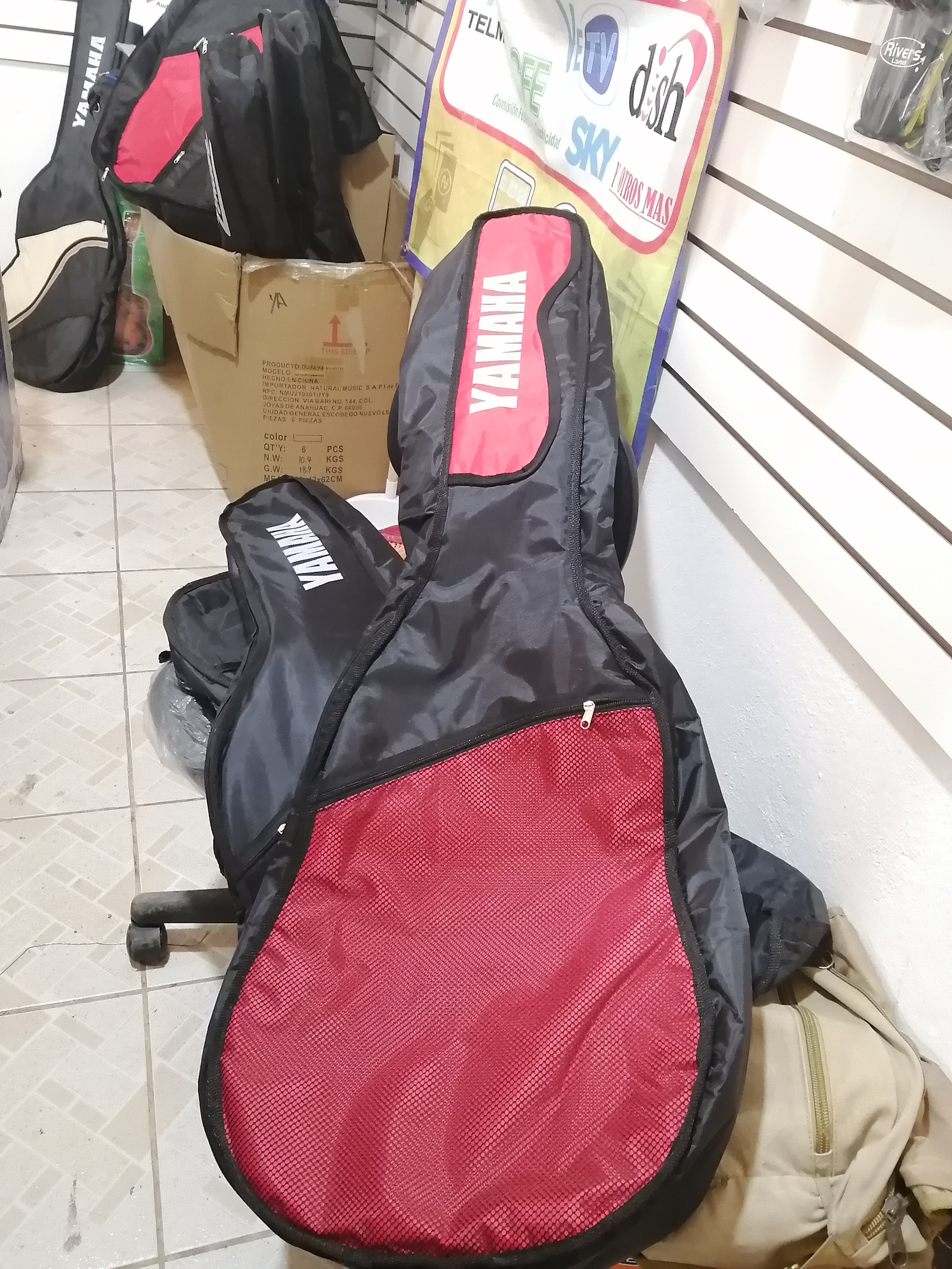 FUNDA PARA GUITARRA DOCEROLA  YAMAHA