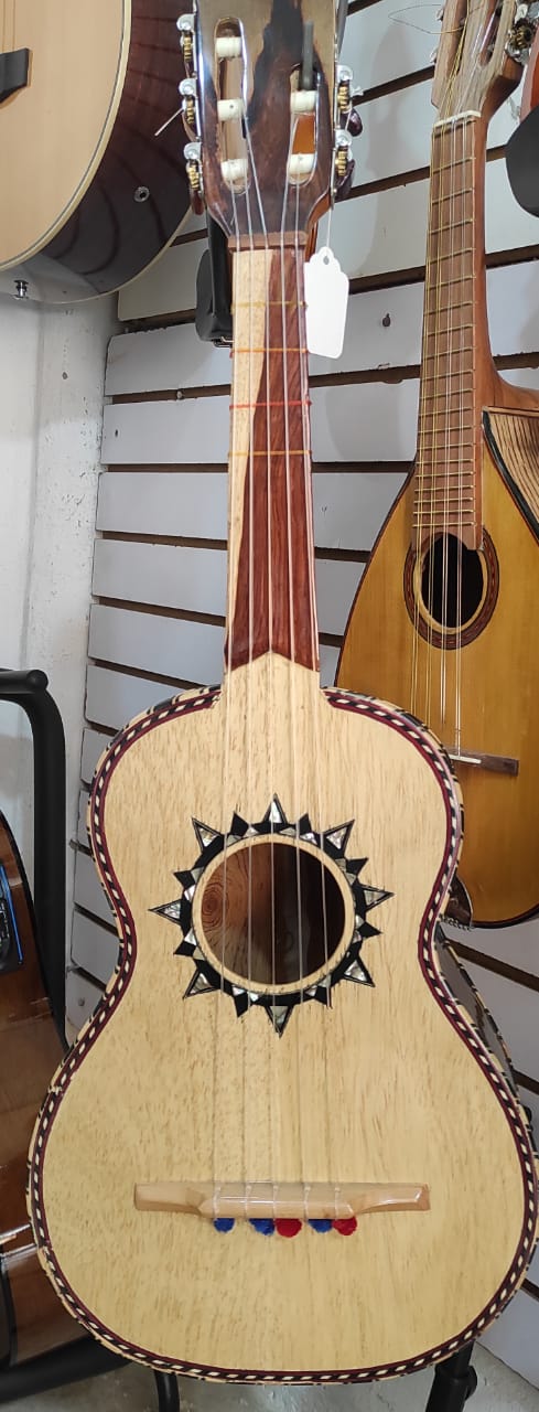 GUITARRA BANDURRIA