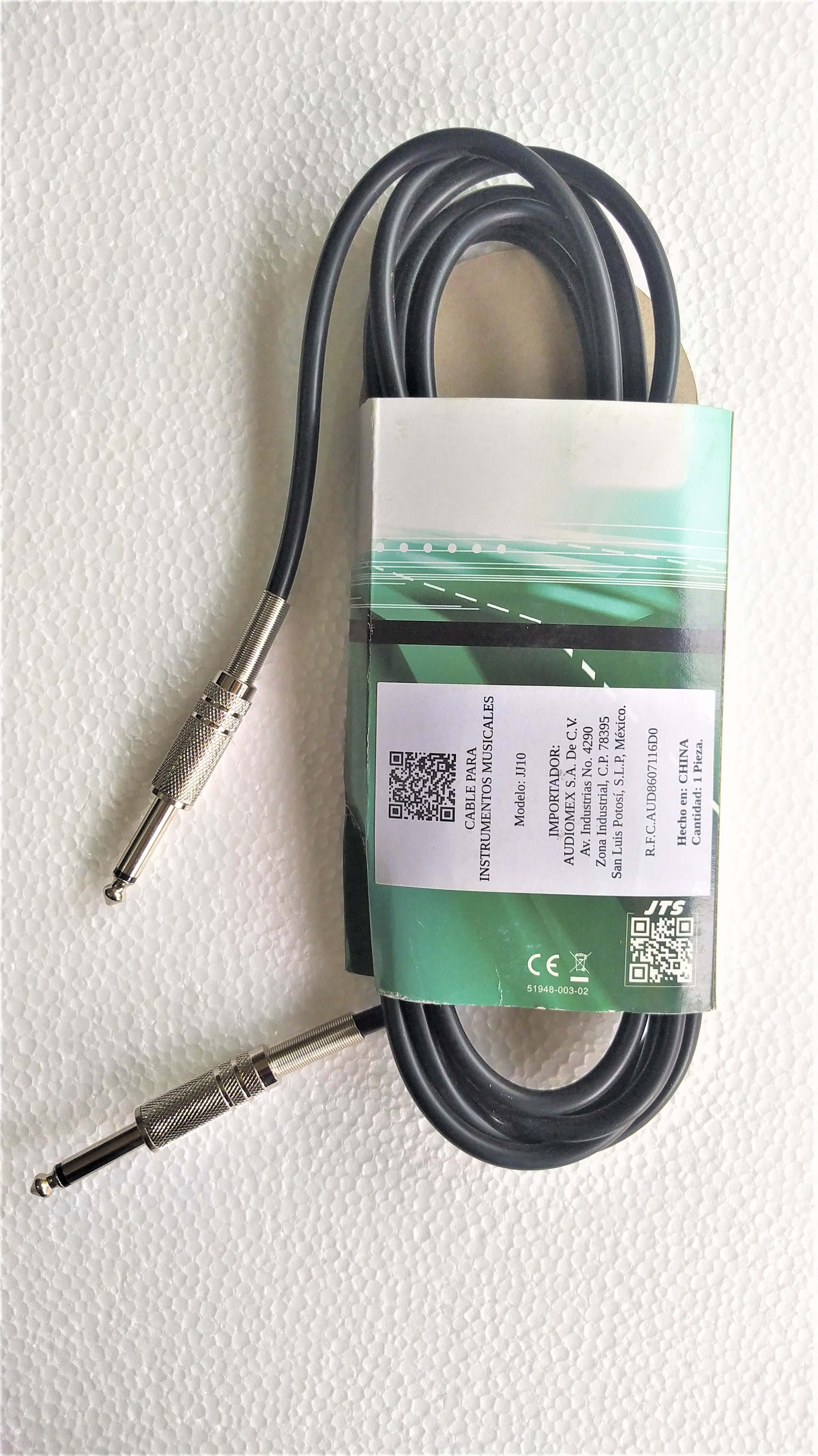 CABLE PARA INSTRUMENTOS MUSICALES PLUG 6.3 A PLUG 6.3 3M
